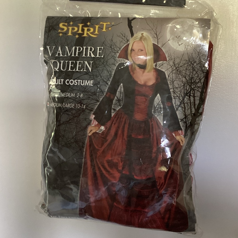 Vampire Queen Halloween costume size M/L 10-14